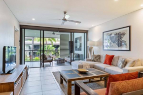 Devine Rooftop Penthouse at Temple Resort, Port Douglas